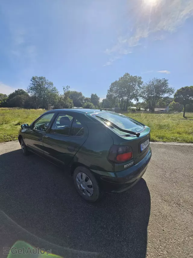 RENAULT Megane 