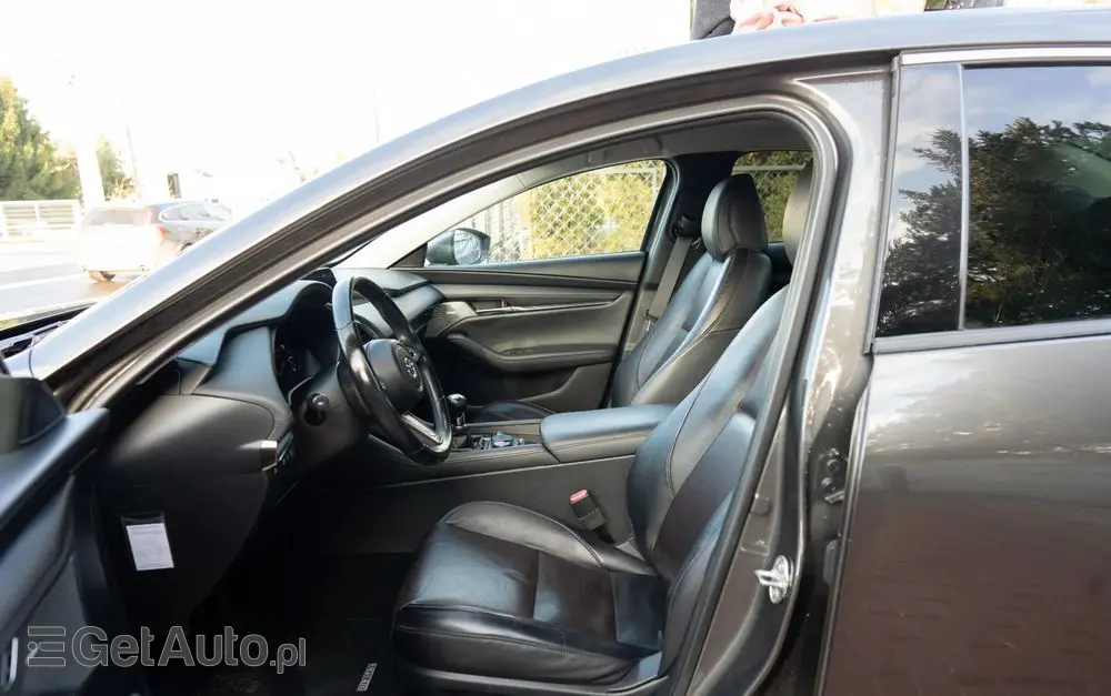 MAZDA 3 SKYACTIV-X 2.0 M-Hybrid 100th Anniversary