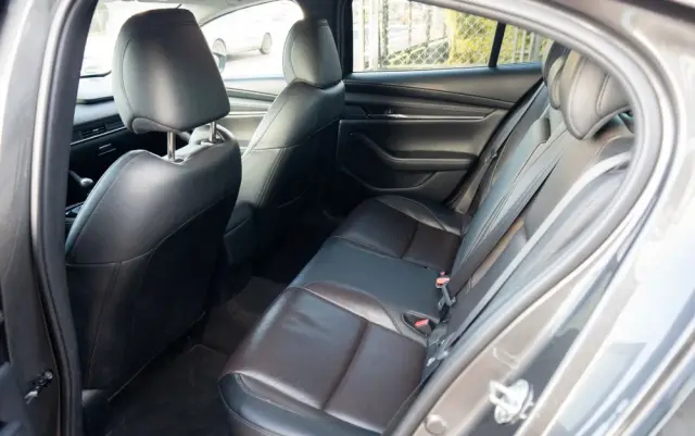 MAZDA 3 SKYACTIV-X 2.0 M-Hybrid 100th Anniversary