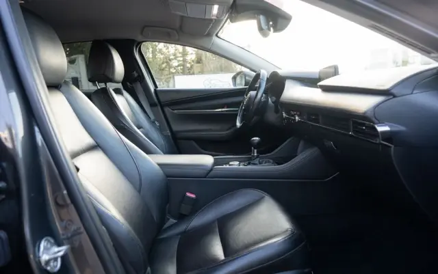 MAZDA 3 SKYACTIV-X 2.0 M-Hybrid 100th Anniversary