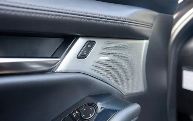 MAZDA 3 SKYACTIV-X 2.0 M-Hybrid 100th Anniversary