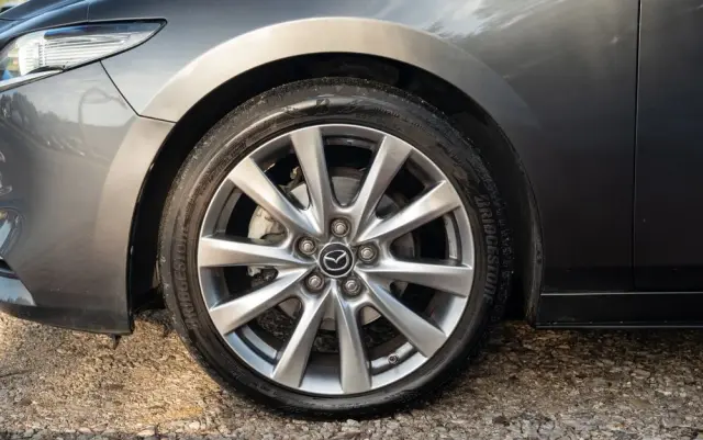 MAZDA 3 SKYACTIV-X 2.0 M-Hybrid 100th Anniversary