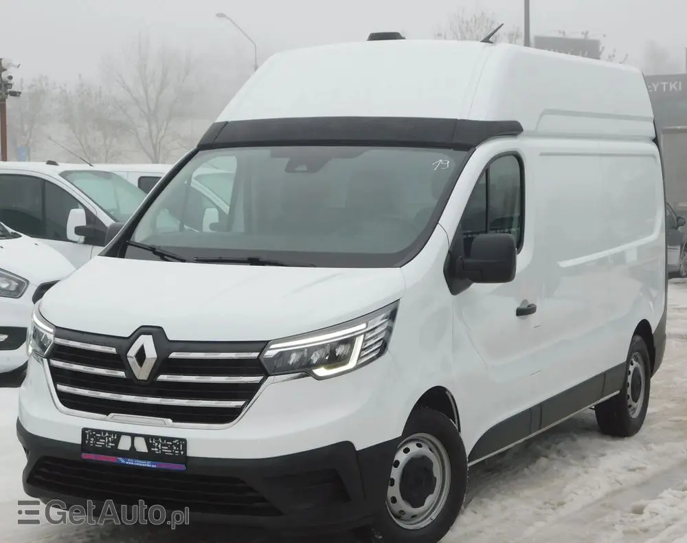 RENAULT Trafic 