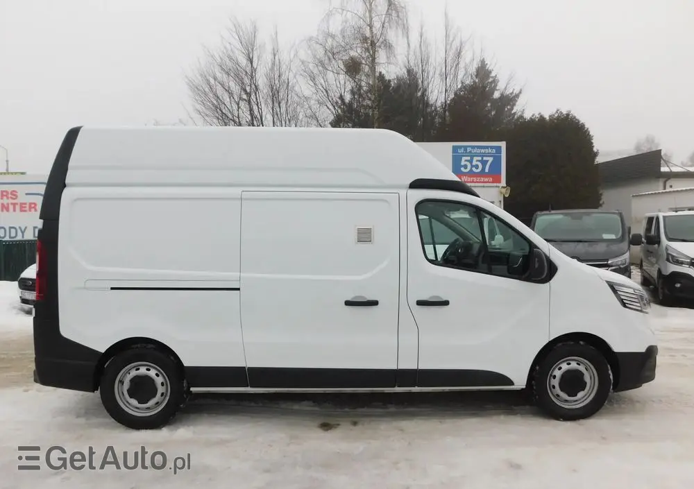 RENAULT Trafic 