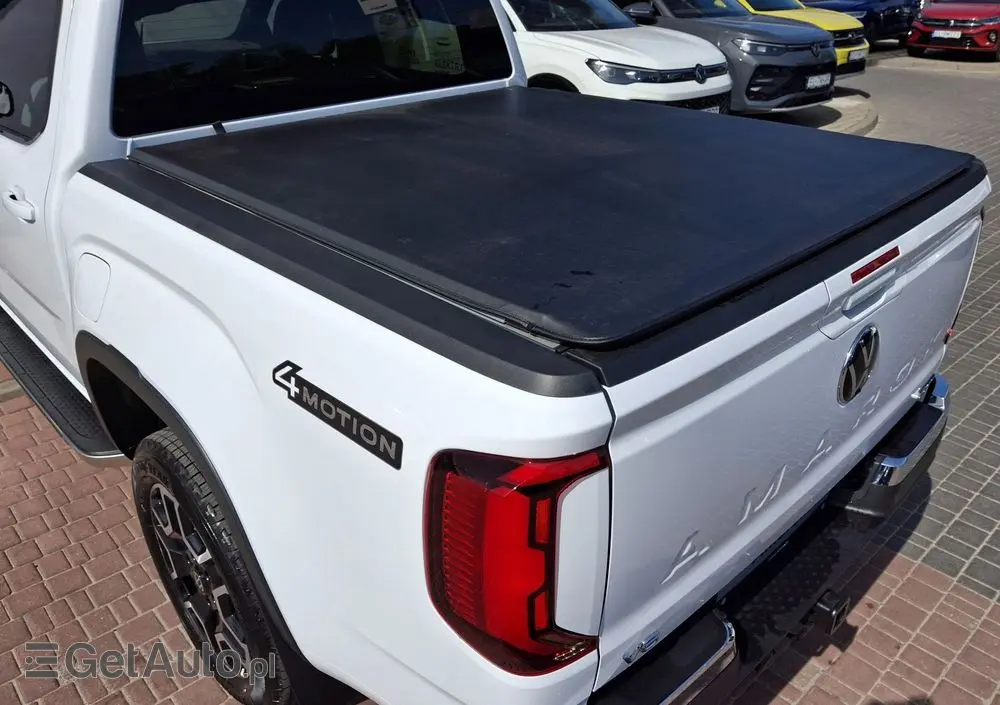 VOLKSWAGEN Amarok 