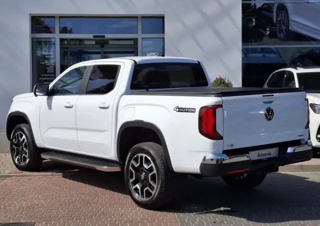 VOLKSWAGEN Amarok 