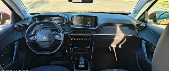 PEUGEOT 2008 1.2 Pure Tech GPF Allure S&S EAT6