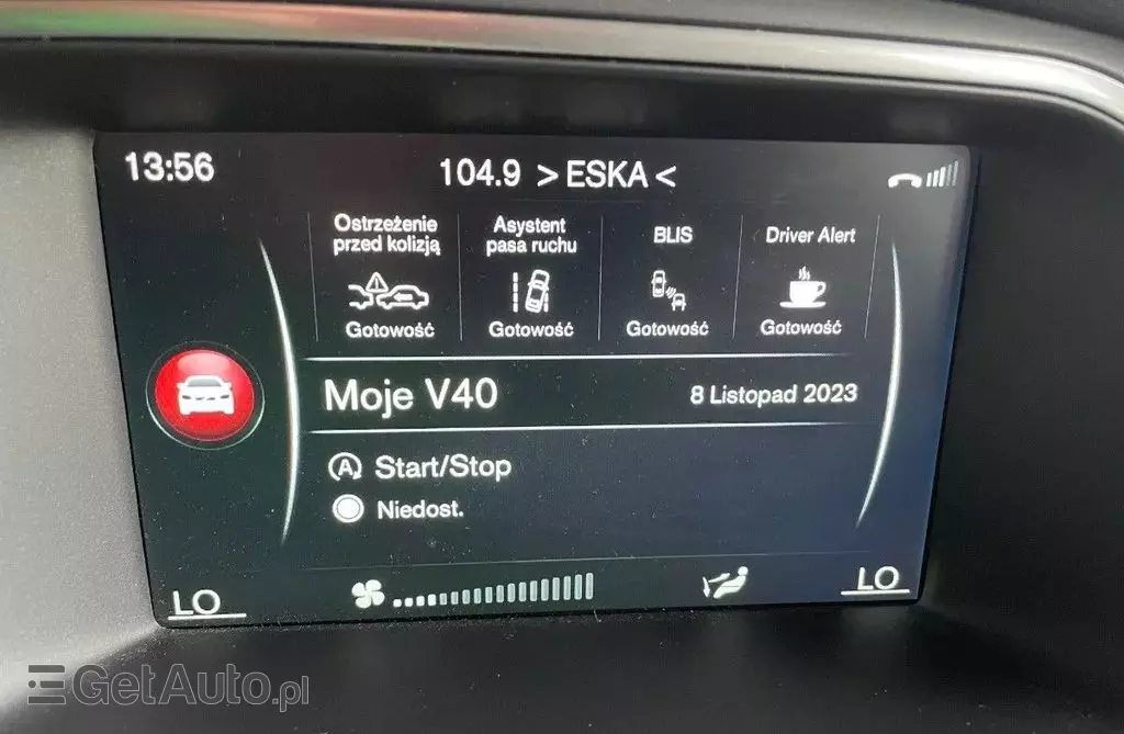 VOLVO V40 