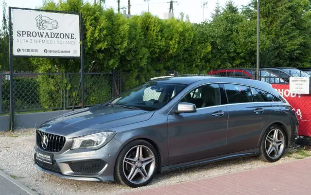 MERCEDES-BENZ CLA 180 7G-DCT AMG Line