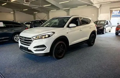HYUNDAI Tucson 