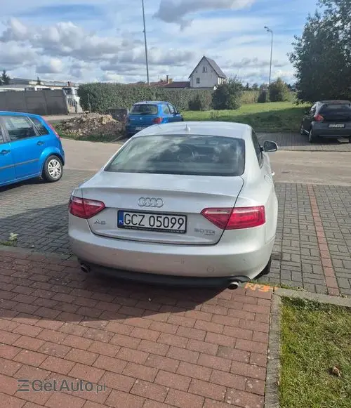 AUDI Coupe 