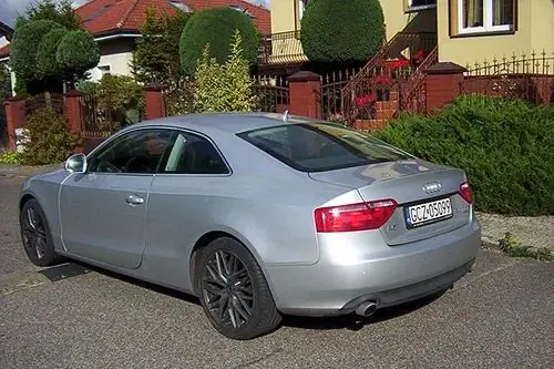 AUDI Coupe 