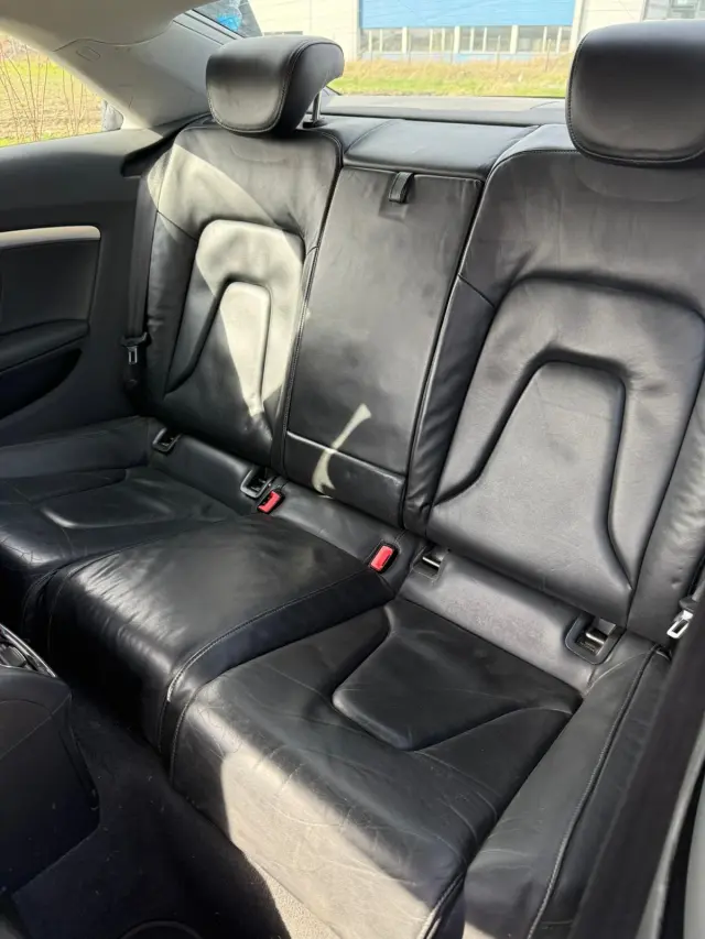 AUDI Coupe 