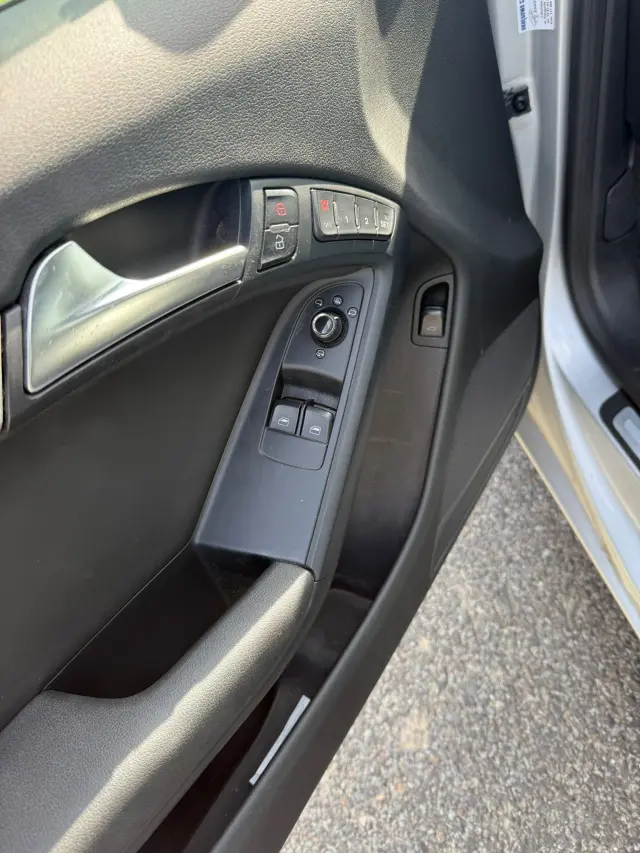 AUDI Coupe 
