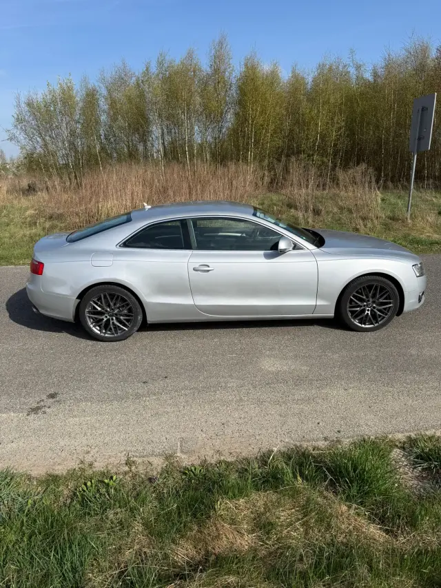 AUDI Coupe 