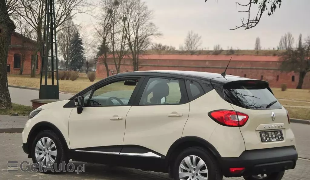 RENAULT Captur 