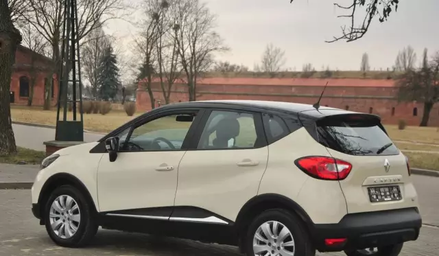 RENAULT Captur 