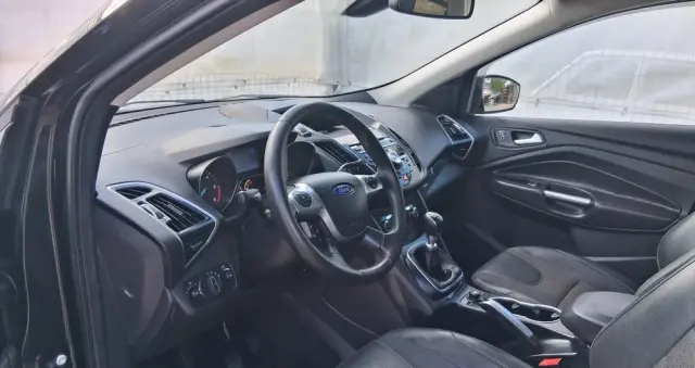 FORD Kuga 2.0 TDCi 4WD Titanium