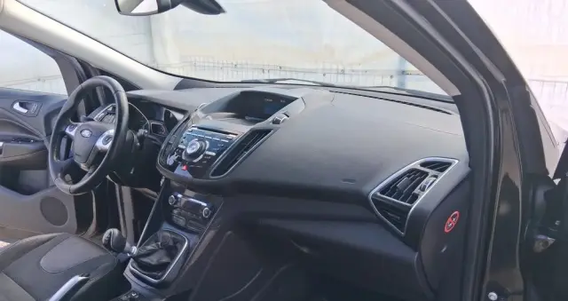 FORD Kuga 2.0 TDCi 4WD Titanium
