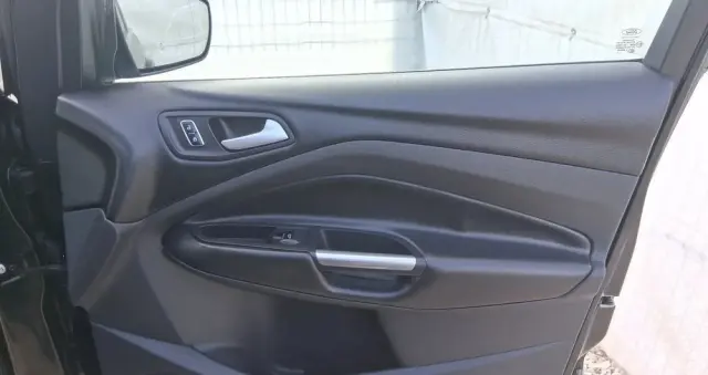 FORD Kuga 2.0 TDCi 4WD Titanium