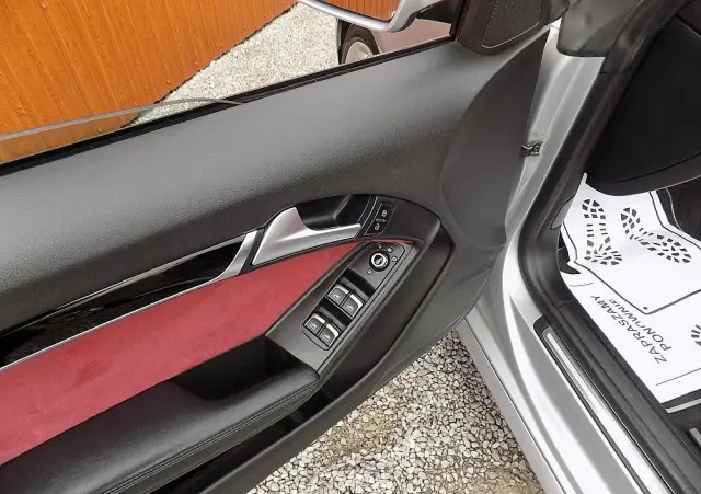 AUDI A5 Cabrio 2.0 TDI S tronic sport