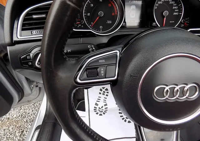 AUDI A5 Cabrio 2.0 TDI S tronic sport