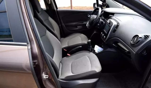 RENAULT Captur 