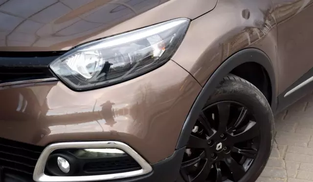 RENAULT Captur 
