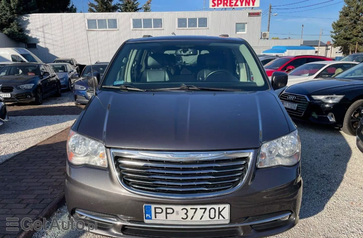 CHRYSLER Town & Country 