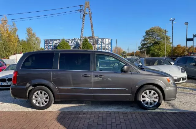 CHRYSLER Town & Country 