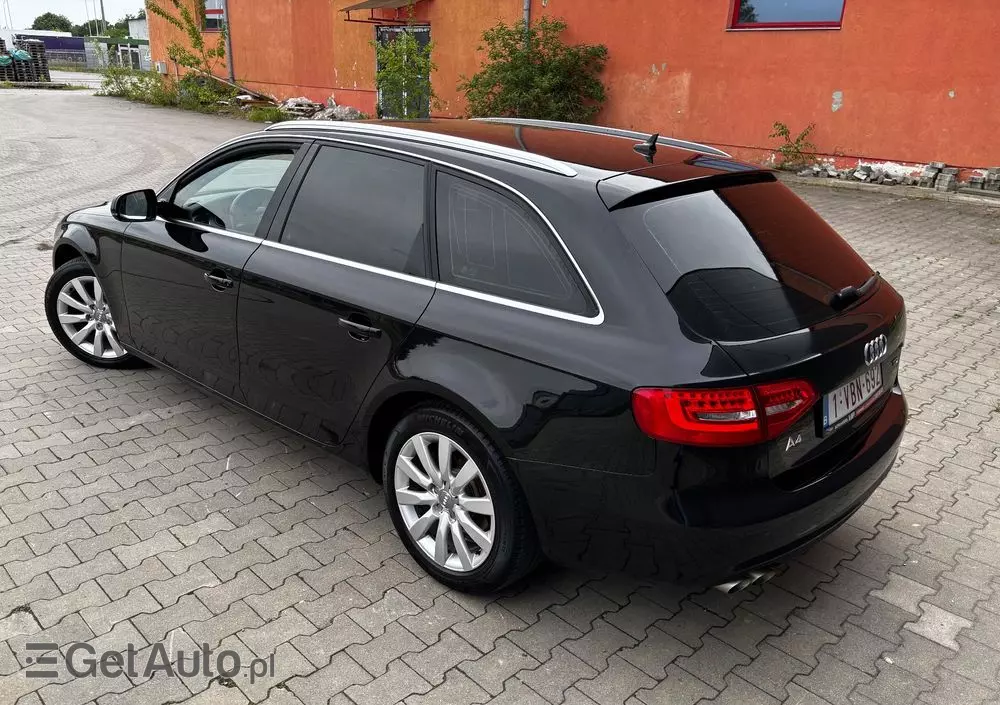 AUDI A4 