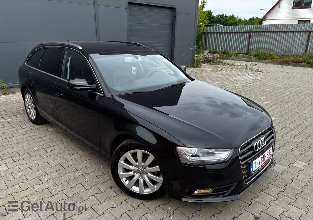 AUDI A4 