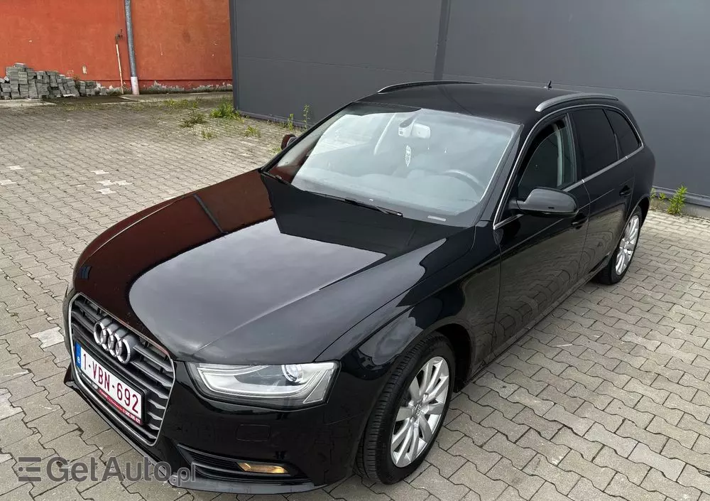AUDI A4 