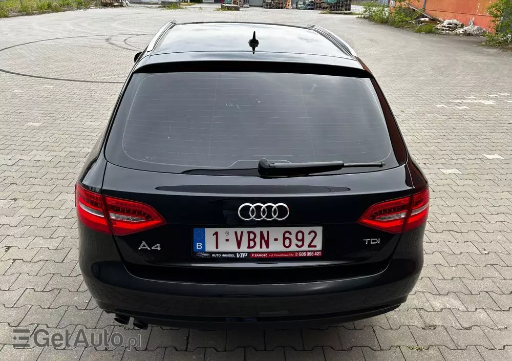 AUDI A4 