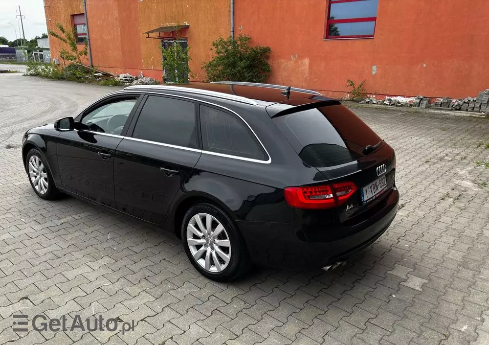 AUDI A4 