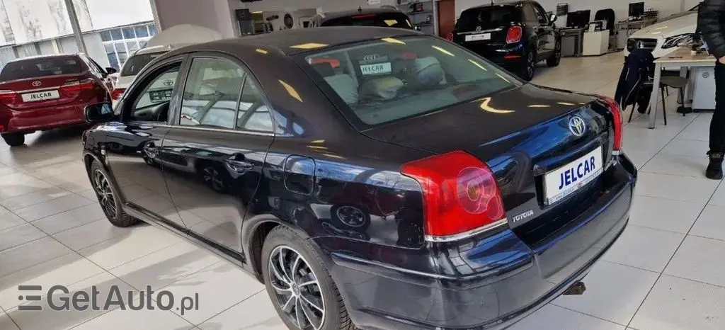 TOYOTA Avensis 