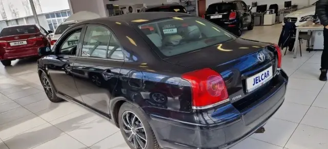TOYOTA Avensis 