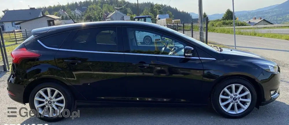 FORD Focus 1.0 EcoBoost Titanium