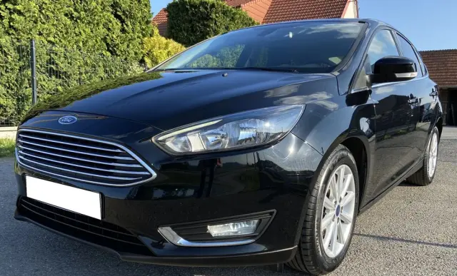 FORD Focus 1.0 EcoBoost Titanium