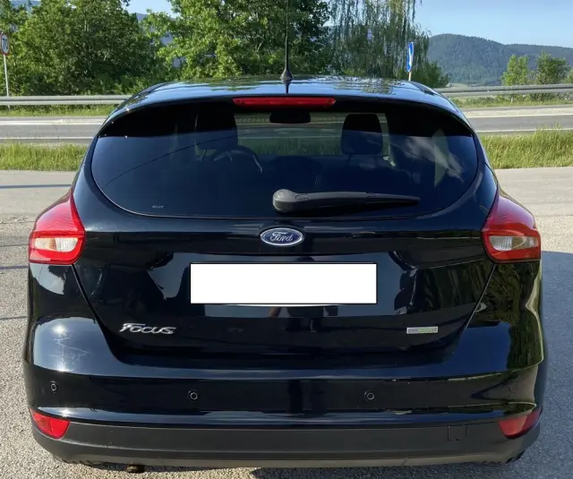 FORD Focus 1.0 EcoBoost Titanium