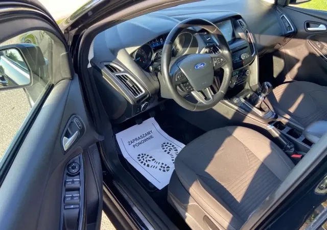 FORD Focus 1.0 EcoBoost Titanium