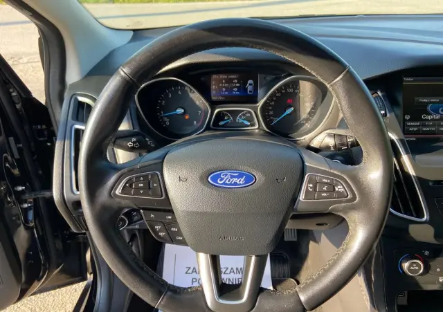 FORD Focus 1.0 EcoBoost Titanium