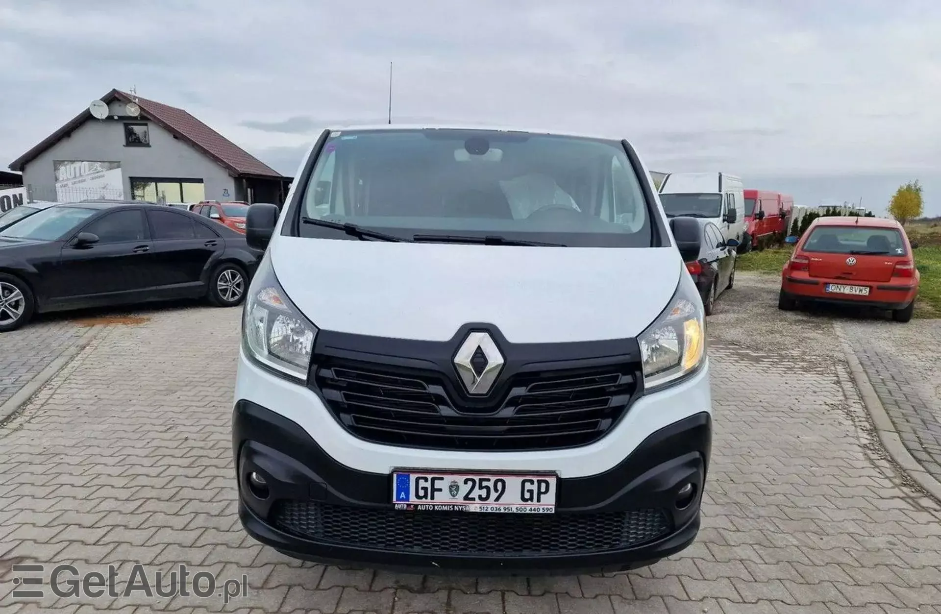 RENAULT Trafic 