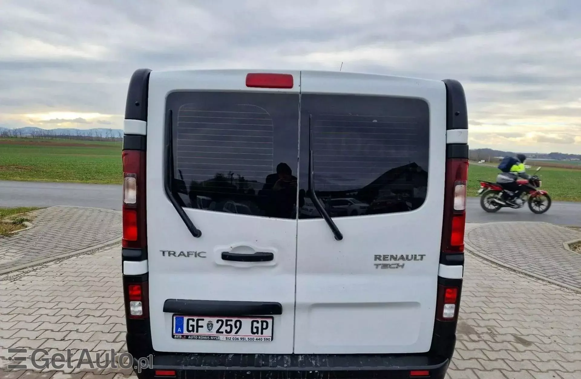 RENAULT Trafic 