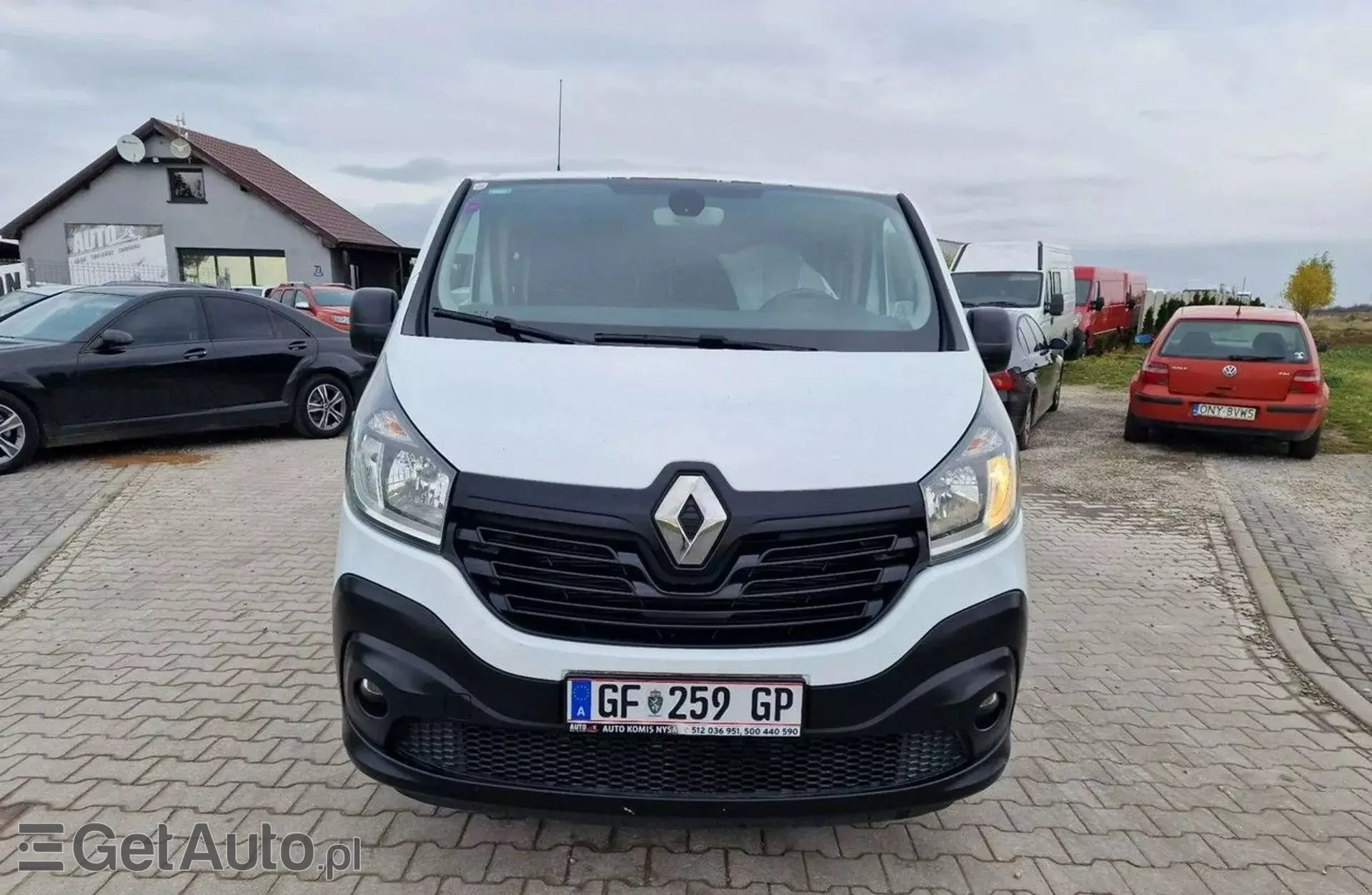 RENAULT Trafic 
