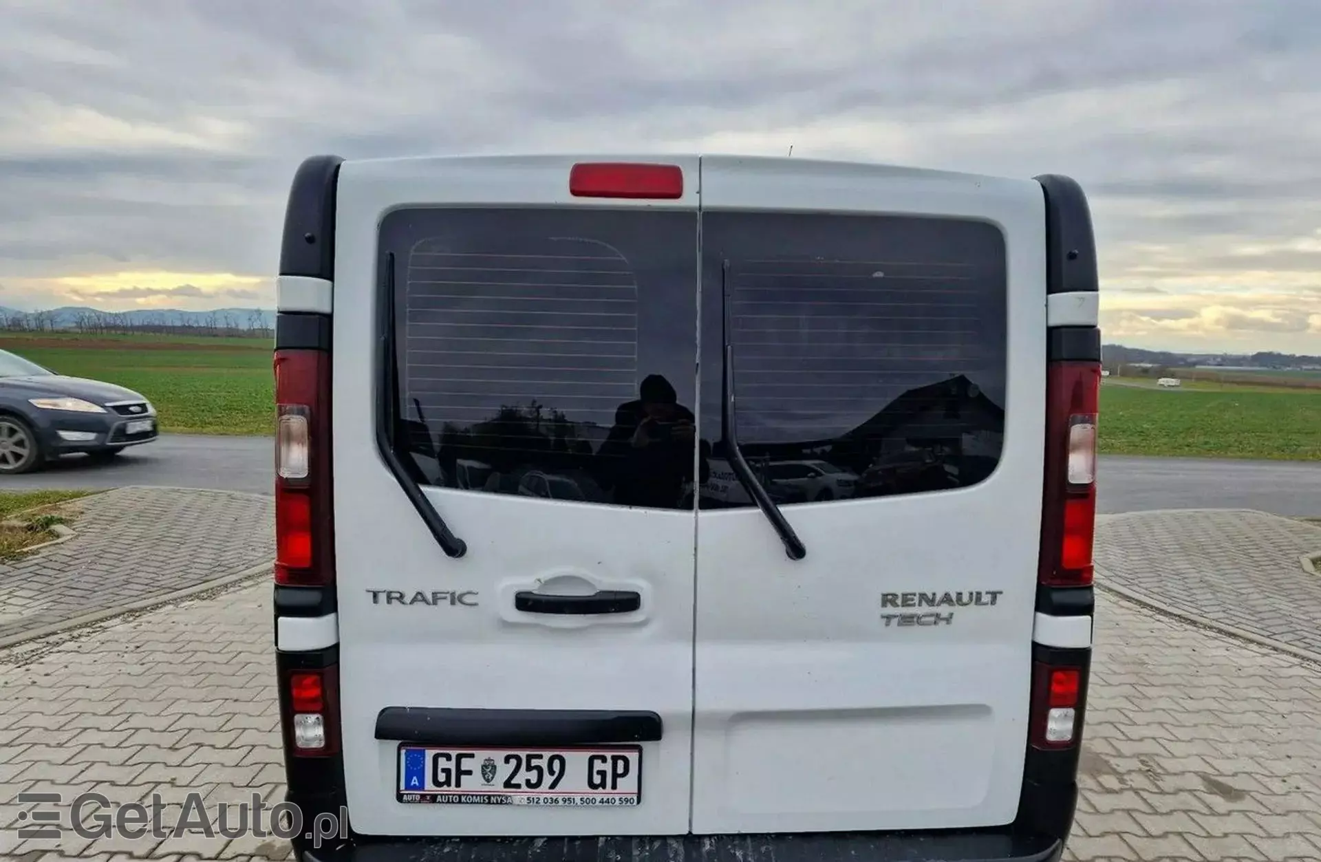 RENAULT Trafic 