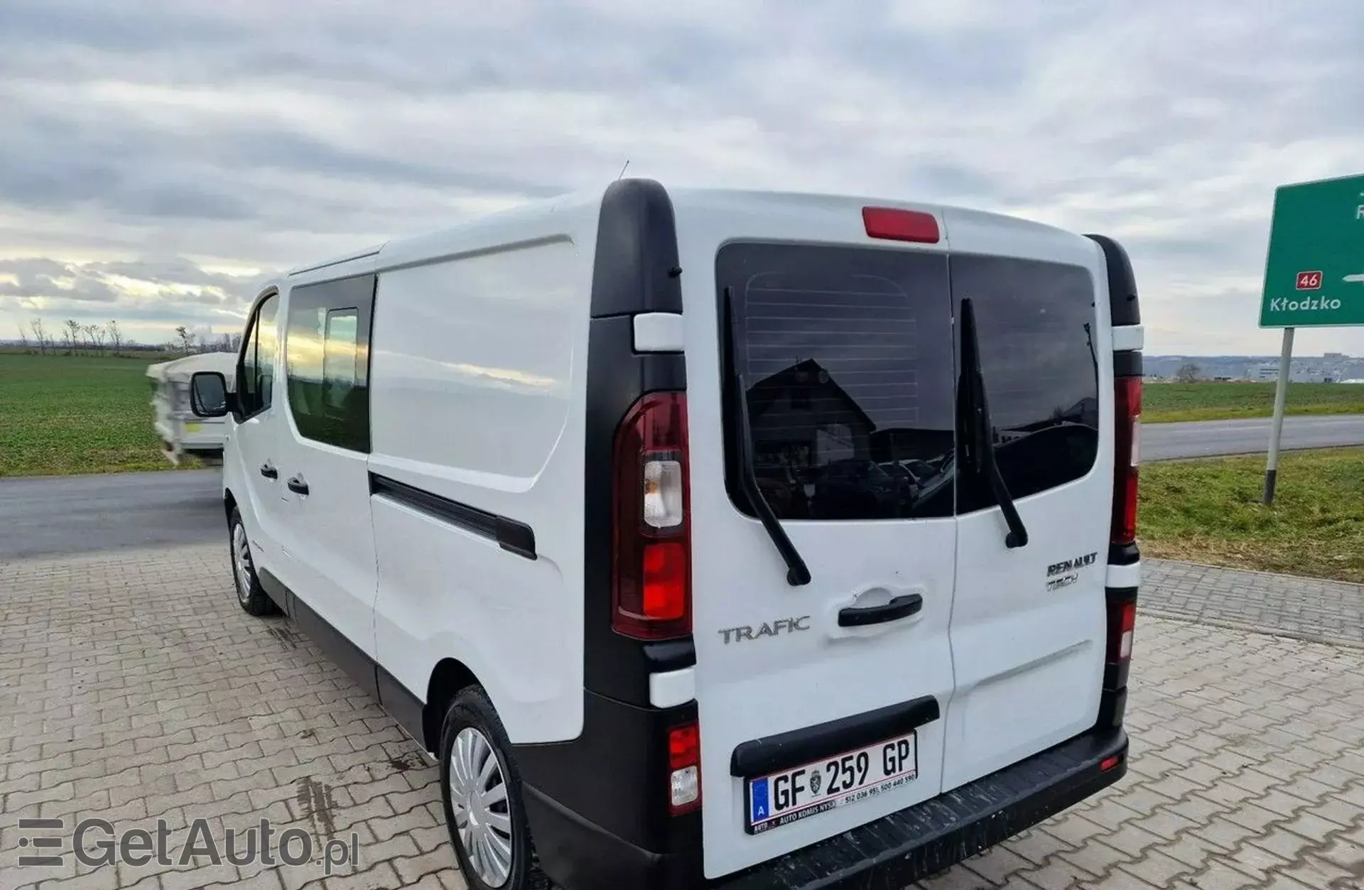 RENAULT Trafic 