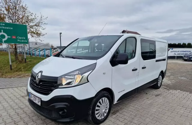 RENAULT Trafic 