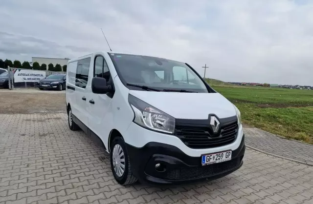 RENAULT Trafic 