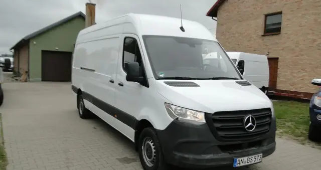 MERCEDES-BENZ SPRINTER 